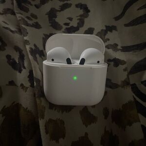 AirPods